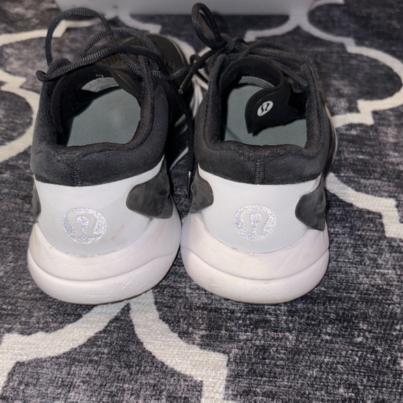 Lululemon W Blissfeel Run Sneakers - Picture 6 of 10